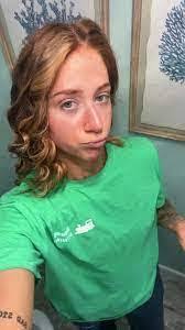 Autumn Gillette's Instagram, Twitter & Facebook