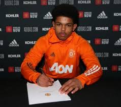 Shola shoretire made history on thursday when he was introduced from the bench during manchester united's goalless draw with real sociedad in the europa league. Nigerian Winger Shola Shoretire Signs First Professional Contract With Manchester United Naija Super Fans