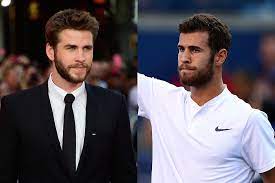 Djokovic domine kudla, schwartzman éliminé, rublev, garin, bautista agut et khachanov qualifiés syrie: This Tennis Player Looks So Much Like Liam Hemsworth It S Creepy