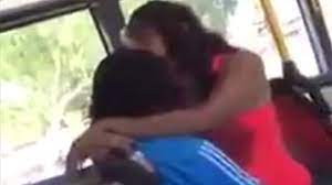 بالفيديو: ثنائي يمارس الجنس داخل الباص ويصدم الركّاب - Lebanon News