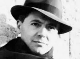 Un peu de culture ce dimanche : Pourquoi Jean Moulin portait-il toujours  une écharpe ?