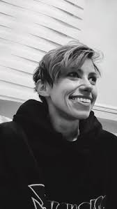 The fright bus was HILARIOUS #Imaceleb So happy @Danny Jones got his guitar  😍😍!! #mcfly #imacelebrity