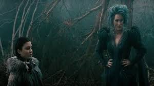 Olyan mesehősök történetét eleveníti fel, mint hamupipőke, piroska, babszem jankó és aranyhaj. Into The Woods Trailer Now Playing In Theaters Youtube