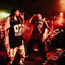 Juan Resorte | Gracias Guanatos! Siempre nuestra casa, siempre nuestra banda! Nos vemos en el @orionmetalfest Gracias a @c3stage @maxima1067fm y a... | Instagram