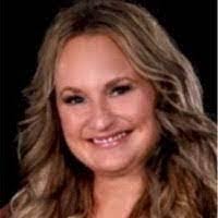 Deanna Estep's Instagram, Twitter & Facebook