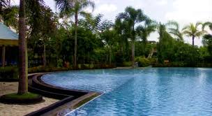 Berikut adalah daftar tempat pariwisata di indonesia berdasarkan provinsi.untuk informasi lebih lengkap mengenai pariwisata di indonesia. Kimo Swimming Pool Tempat Rekreasi Keluarga Alternatif Dengan Panorama Alam Yang Indah Tempat Me