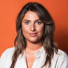 Wendi John's Instagram, Twitter & Facebook