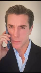 mike.kelson.31 has seen it all, it has died a lot of gruesome deaths in  British horror movies, filmed commercials, music videos and Bollywood  movies And now he is a stalwart of the