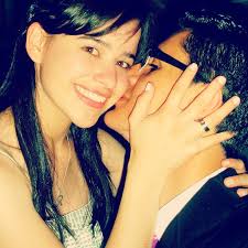 5 anos atrás, quando a aliança ainda era de namoro // Surp…