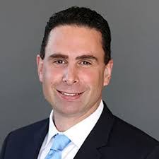 Alex Artinian's Instagram, Twitter & Facebook