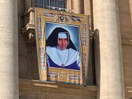 Manifesta pela 1ª vez o interesse pela vida religiosa. Oracao De Irma Dulce Sofre Alteracao Apos Sua Canonizacao Veja Sao Paulo
