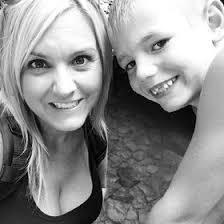 Stacey Pike's Instagram, Twitter & Facebook