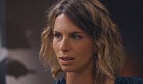 Arrivée dans plus belle la vie en janvier 2012, sara mortensen ne devait incarner le rôle de coralie blain que durant deux semaines. Plus Belle La Vie Coralie Contrainte De Prendre Des Vacances A Duree Indeterminee Le Resume En Avance De L Episode 3908 Du 16 Octobre 2019 Video