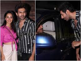 Große auswahl an hrithik roshan jodhaa akbar. Kartik Aaryan Has A Quick Hello Hi Session With Hrithik Roshan Before Joining Kiara Advani For Pictures At Murad Khetani S Dinner Party For Bhool Bhulaiyaa 2 Team At His Residence