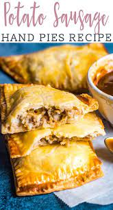 Your Family Will Love These Savory Hand Pies Mashed Potatoes Sausage And Cheese Is Baked Inside Flaky Pie Crust For Easy Pie Recipes Recipes Hand Pies Savory