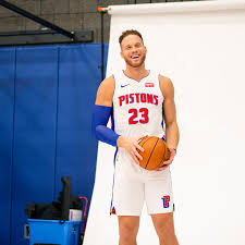 Player roster with photos, bios, and stats. Blake Griffin On Life As An Nba Elder I Feel Ancient The New York Times