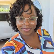 Brandy Canterberry successfully completed her MSW portfolio defense. We  celebrate your accomplishment Brandy, and know you will serve your  community well! (Photo description: Top L-R: Brandy Canterberry, Professor  Kristi Wilder, bottom L-R: