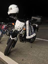 悲報 安全意識高い系ワイ 反射ベスト着用して走行するも バイク海苔のチラシの裏 https www2 bikechannel info article 114580 html motorcycle vehicles moped