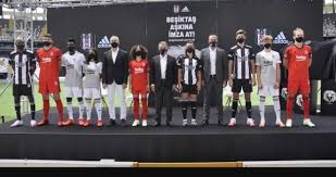 Nordfeldt, arda, diego, zargo, polomat, piris, soner, candeias, furman, sefa, sio. Sporvitrini Com Besiktas Askina Imza At