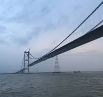 Humen II suspension bridge deck erection gantry