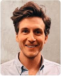 Kristen Witte's Instagram, Twitter & Facebook