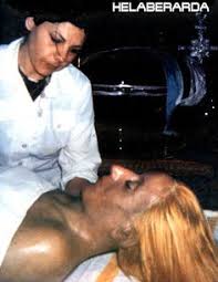 The whereabouts of the corpse remained unknown for 16 years from 1955 till 1971. 190 Idee Su La Senora Eva Peron Personaggi Famosi Acconciature Floreali