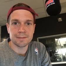 Alex Carr (@okalexcarr)