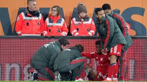 Drei Punkte Und Weiter Fc Bayern Besiegt Augsburg Mit 3 2 Miasanrot De