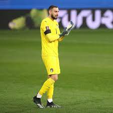 Donnarumma is the second youngest keeper ever to play in italy's serie a. Gianluigi Donnarumma Rejects Second Contract Offer From Ac Milan