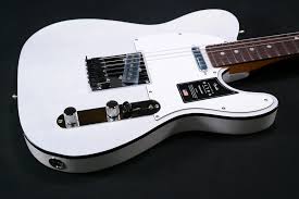 Fender American Ultra Telecaster Arctic Pearl / Rosewood