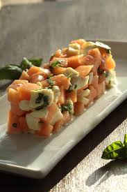 Tartare Tres Frais De Melon Mozzarella Basilic Recette Recettes De Cuisine Recette De Cuisine Rapide Recette Entree Froide