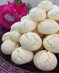 Kim Siddetli Ve Sikintili Durumlarinda Duasinin Kabul Edilmesinden Hoslanip Sevinc Duyarsa Rahat Durumdayken Kurabiye Tarifleri Kurabiye Glutensiz Tatlilar