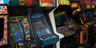 Pacman, juego pacman gratis, vuelve al pasado con este clásico de las recreativas, el famoso comecocos. Maquinas Arcade Recreativas Diseno Pacman Nuevas Low Cost Lowboy