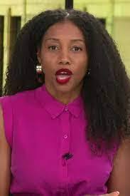 Leandra Wade's Instagram, Twitter & Facebook