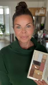 I like Chanterelle/Lily/Anne, but this makeup is 😬