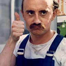 Bernard Morin (played by Gérard Jugnot) outfits