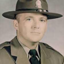 📣 Meet your 2025 2A 8th Grade Sectional Champions! ❤️ 🖤 GO MINUTEMAIDS!  🏐 We are STATE BOUND! 🏆 The Minutemaids will play Friday at 7:00 in  Auburn. #WeAreBH #bh8rising