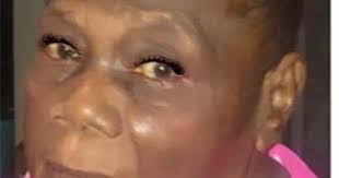 Nicole Newbold's Instagram, Twitter & Facebook