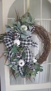Black And White Fall Decor Orginal Design I Just Love This Elegant Trendy Fall Farmhouse Wreath With Cute Little Pumpkins Farmhouse Fall Decor Autumn Wreaths For Front Door Fall Decor