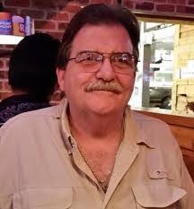 Danny Bench's Instagram, Twitter & Facebook