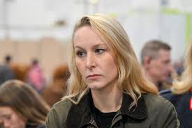 Marion Maréchal crée son propre mouvement politique, "antiwoke" et  "antiassistanat" - La Montagne