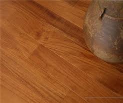 الصين رخيصة للأشعة فوق البنفسجية Lacquered خشب الساج الأرضيات الباركيه الموردين والمصنعين سعر المصنع مباشرة العالمية Timber