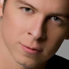 Listen to Todavia te pienso by Roberto Ruben in JOHA playlist online for  free