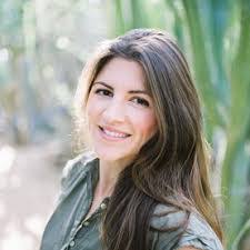 Lindsey Bliss's Instagram, Twitter & Facebook