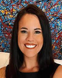 Amanda Groen's Instagram, Twitter & Facebook