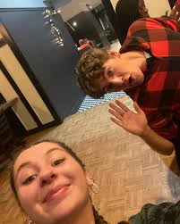 The Harmonious Hoos (@harmonious_hoos) • Instagram फोटोहरू र भिडियोहरू