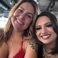 Happy Birthday to my beautiful mama 💕 I love you so much! Thank you for a  lot of things but mostly for being my mom. @syrupissweet