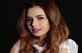 منة عرفة عمرها 22 السيرة الذاتية لمنة عرفة. Ø¨ÙˆØ§Ø¨Ø© Ø§Ù„Ø£Ù‡Ø±Ø§Ù…