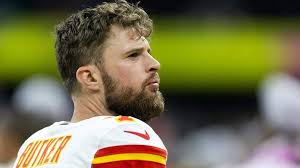 Chiefs fans love Patrick Mahomes' son Bronze's intense looks