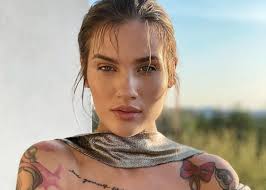 Karolina gilon is an actress, known for milosc na bogato (2013), marcin macuk feat. Karolina Gilon W Bardzo Modnej Stylizacji Jej Kapelusz To Swietny Dodatek Obcas Pl